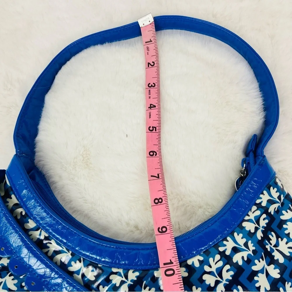 Vera Bradley Frills Hotsy Totsy Hobo Bag vibrant Blue Lagoon floral pattern